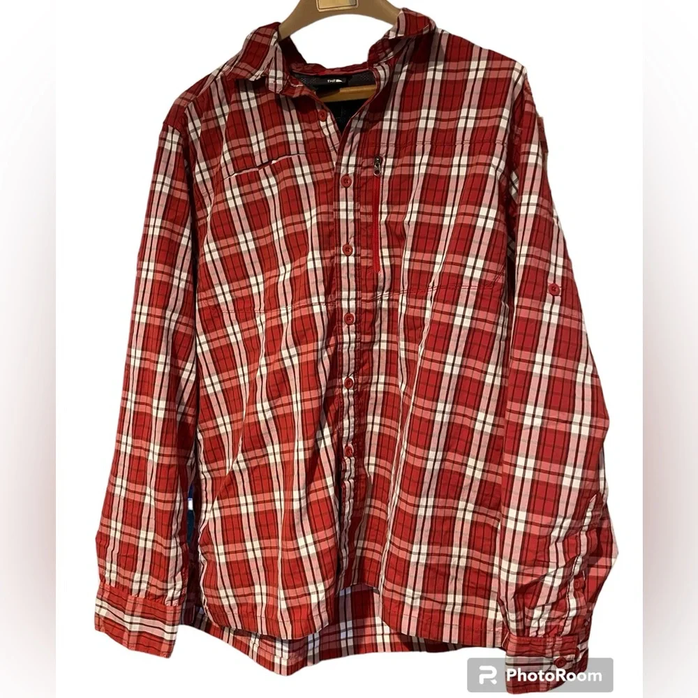 The North Face Button Down Outdoors Hiking Shirt. Men’s Large. Red Plaid.